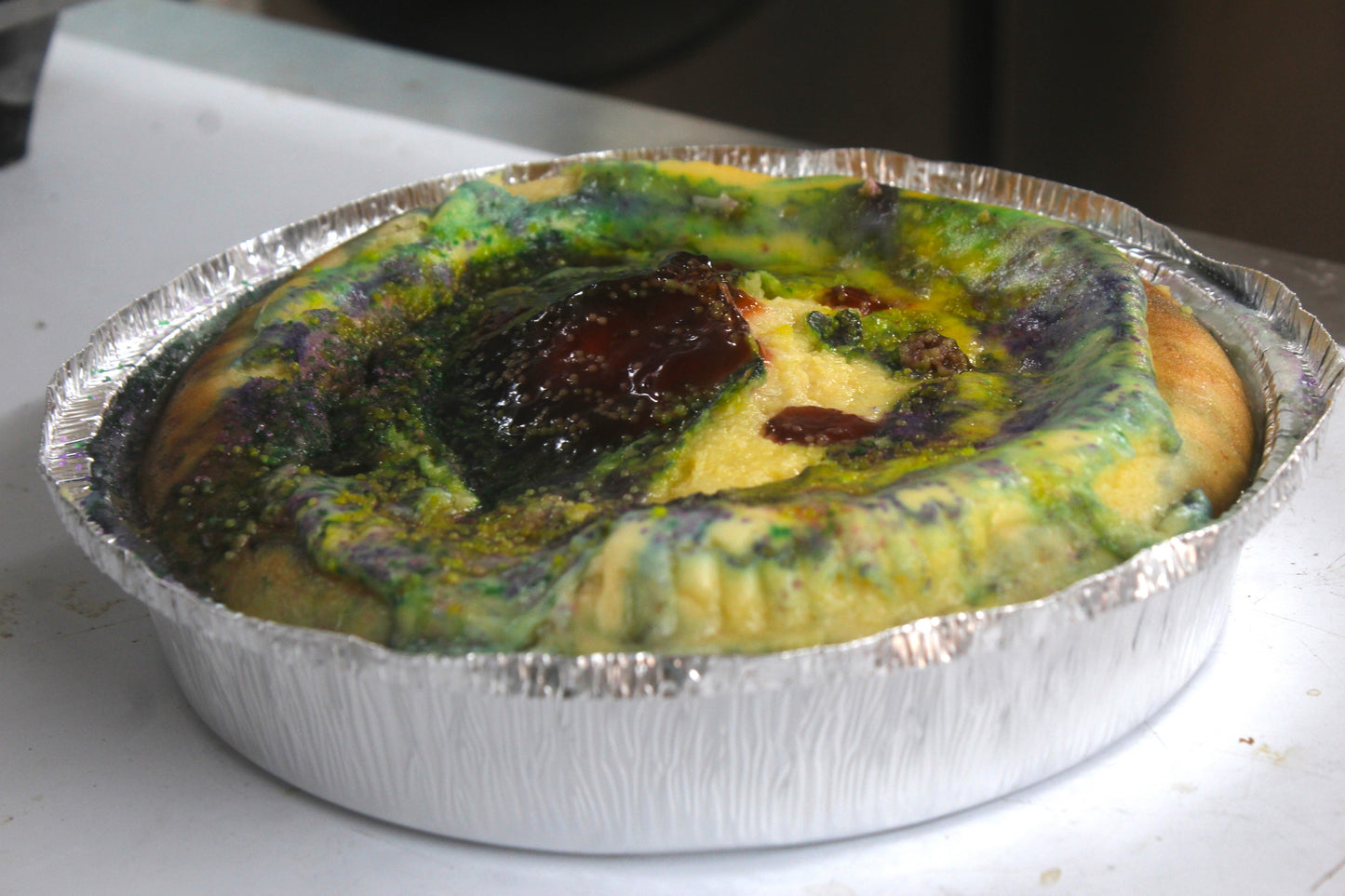 Mardis Gras King Cake - 9"